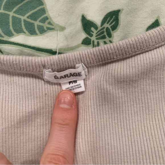 Garage crop top - Picture 3 of 4